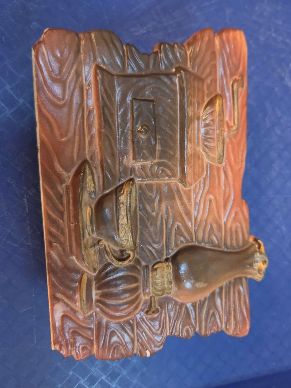 VINTAGE tilso WALL POCKET COPPER 3D handpainted cabin scene